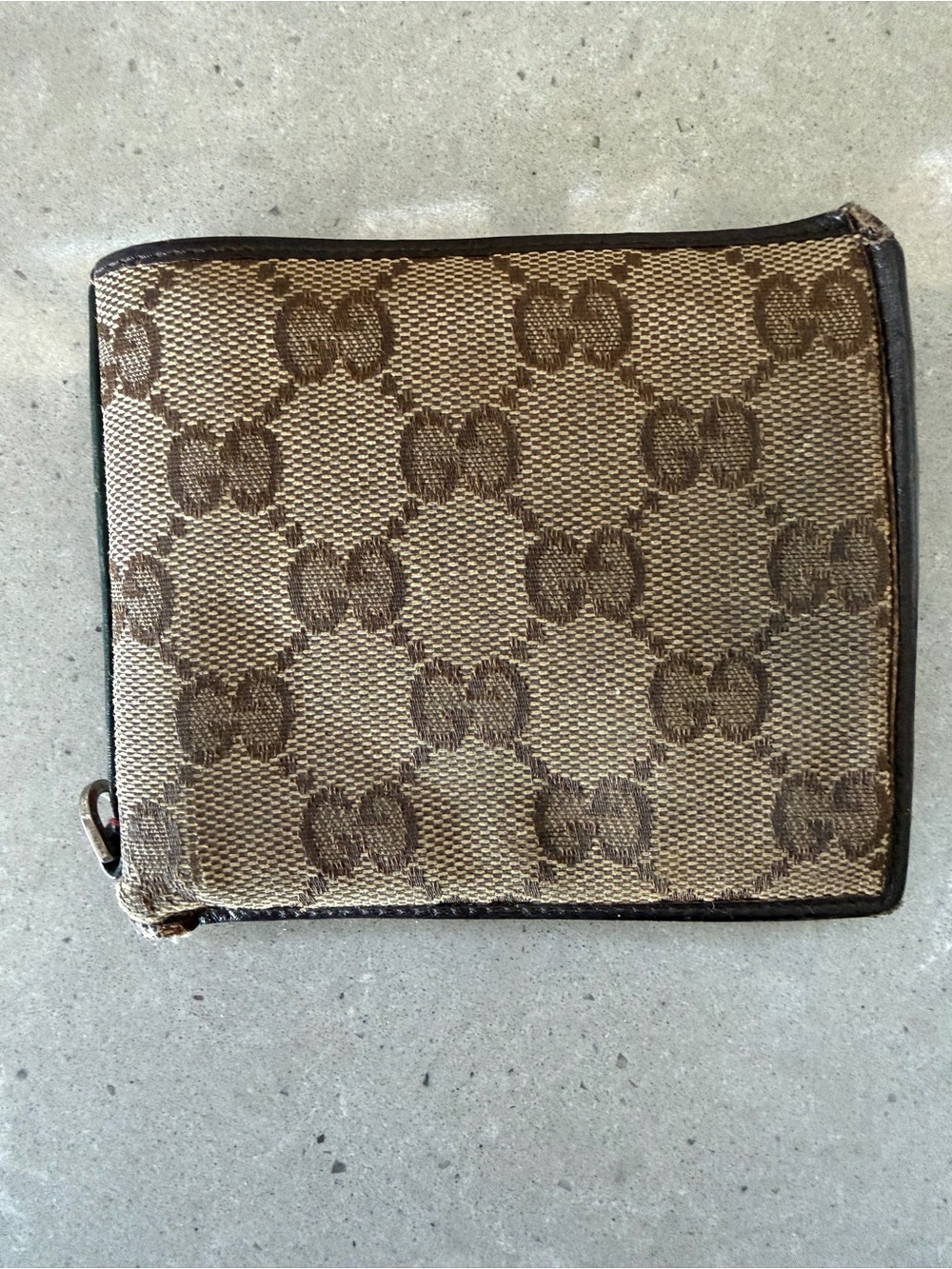 Gucci Monogram Canvas Bifold Wallet in Beige Brown signature canvas
